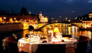 Dîner croisière sur la Seine à Paris