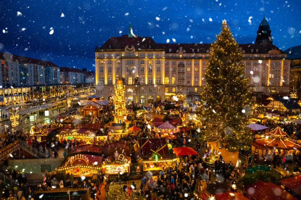 marché de Noël de Dresde sous la neige